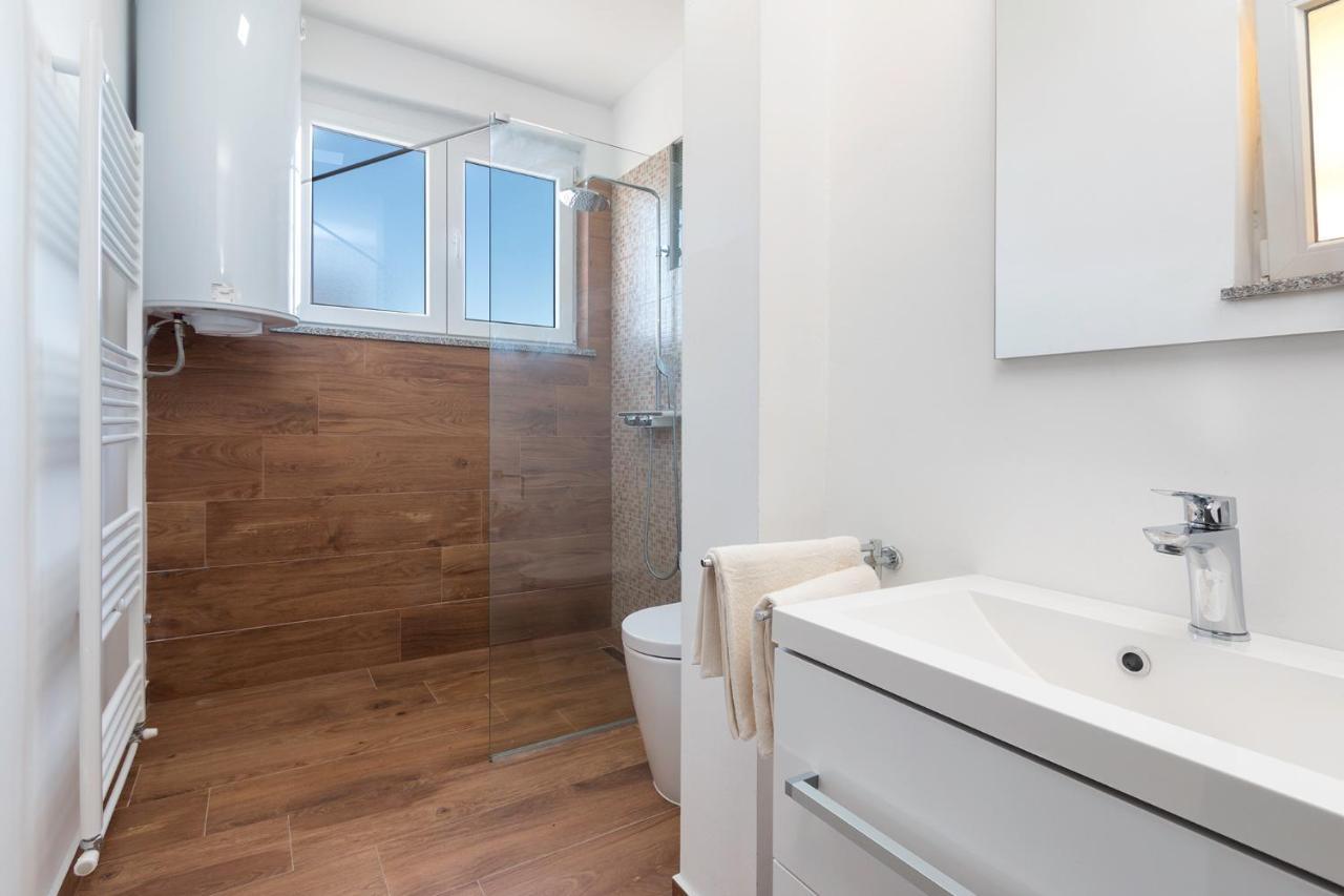 PUY Apartment Kris מראה חיצוני תמונה
